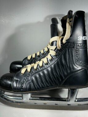 Vintage Sherbrooke Staff Approved Mens Ice Hockey SKATES Size 9.5 Black Leather